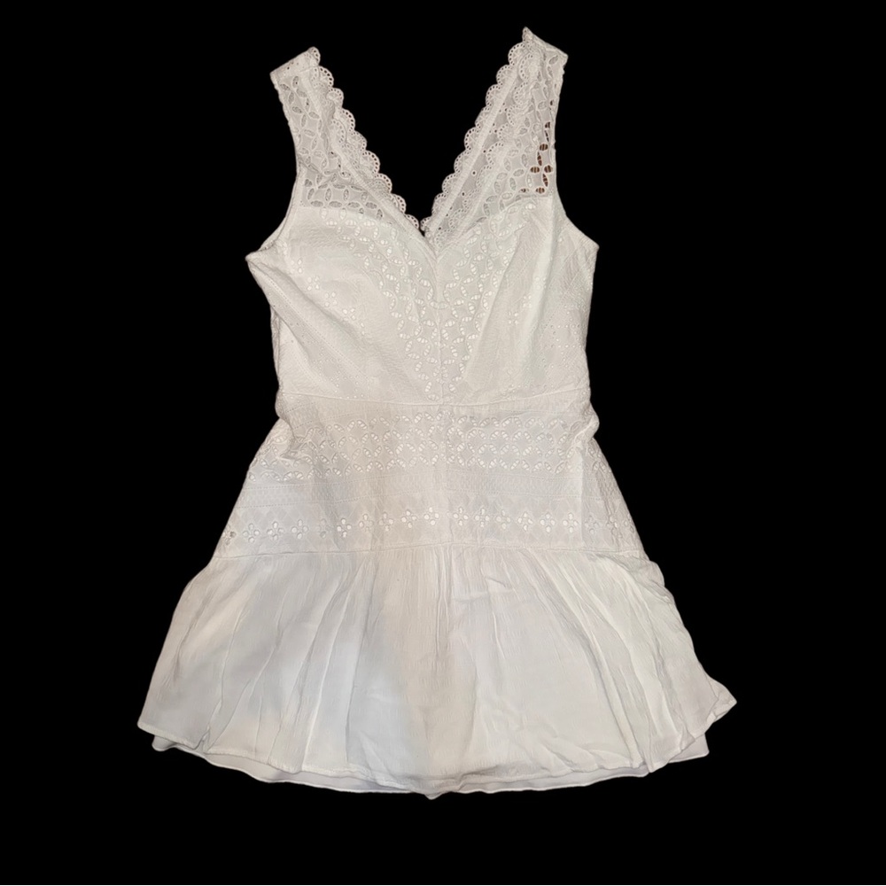 Lovely City Studio White Eyelet Lace V-Neck Sleeveless Sweetheart Mini Dress 9